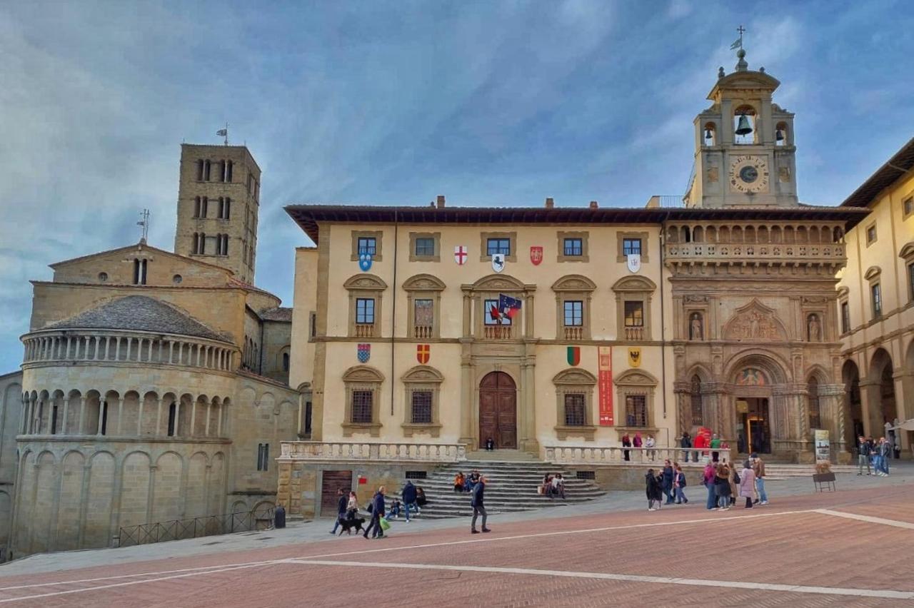 Arezzo Charming Apartment מראה חיצוני תמונה