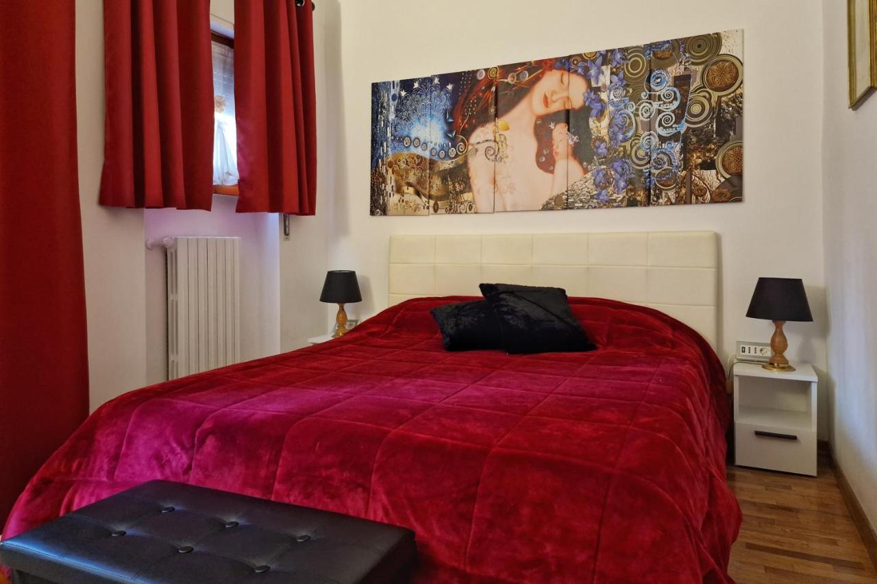 Arezzo Charming Apartment מראה חיצוני תמונה
